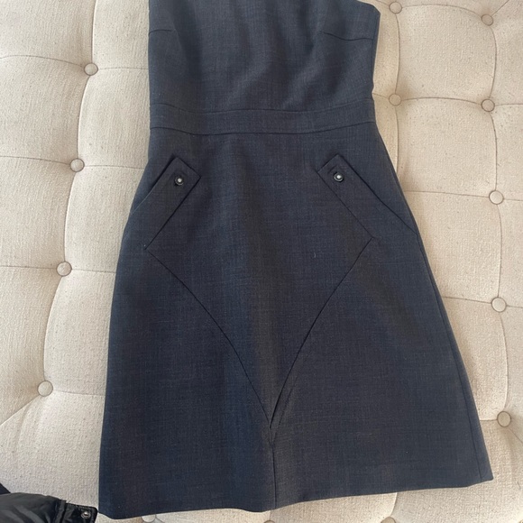 Tory Burch black sleeveless dress with button pockets - Picture 4 of 9